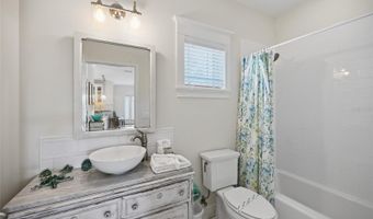 246 GLADIOLUS St, Anna Maria, FL 34216