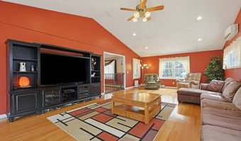49 Brown St, Attleboro, MA 02703