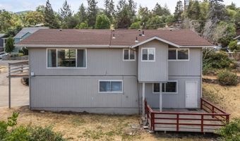 1179 N Main St, Ashland, OR 97520