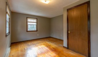 853 S West St, Agawam, MA 01030