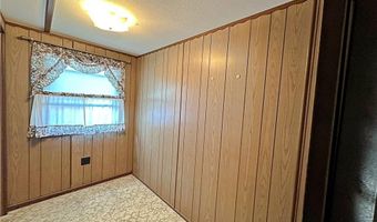 25 East Dr, East Providence, RI 02916