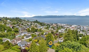 1228 11TH St, Astoria, OR 97103