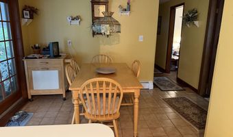 124 Brentwood Dr, Bristol, CT 06010
