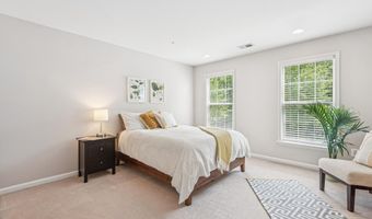 12401 CHASEMOUNT Ct, Bowie, MD 20720