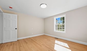 90 Battle St, Bristol, CT 06010