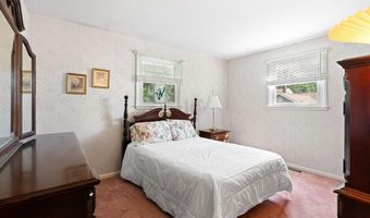 604 DAVIS Rd, Barrington, NJ 08007