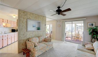 912 Oriole Cir, Barefoot Bay, FL 32976