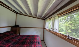 63 Bradley Rd, Averill, VT 05901