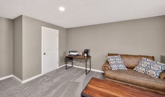 2113 NW Linwood Ct, Ankeny, IA 50023