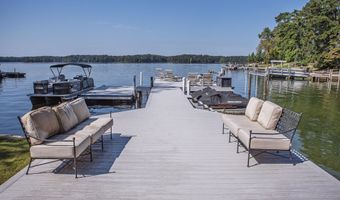 58 S Point Dr, Alexander City, AL 35010