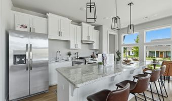 825 NE Heights Ln, Bentonville, AR 72712