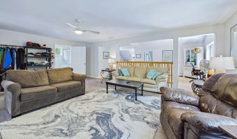 40 Meadow Dr, Bar Harbor, ME 04609
