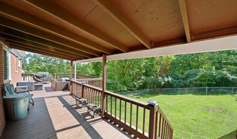 102 Hillcrest Rd, Aurora, IN 47001