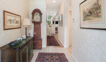 44 Hale Ln, Darien, CT 06820