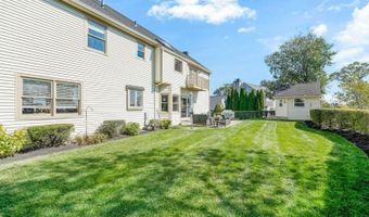 35 Rosenbrook Dr, Bayonne, NJ 07035
