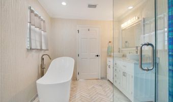 5018 SAINT DENIS Ct, Belle Isle, FL 32812