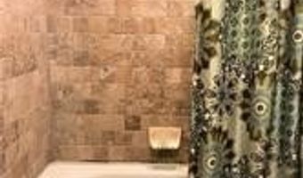 48 Grisham Dr, Bella Vista, AR 72715