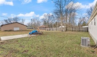 1323 W Kenwood Dr, Austin, IN 47102