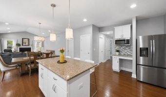 1 Prairie Ln, Bayville, NJ 08721