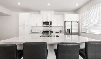 2955 W Lincoln Ave 7, Anaheim, CA 92801