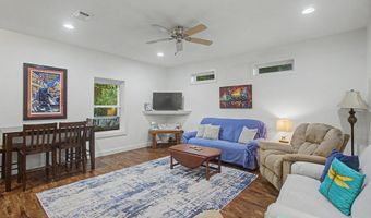 223 Sycamore St, Bay St. Louis, MS 39520