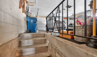 89 S Clarendon Ave, Addison, IL 60101