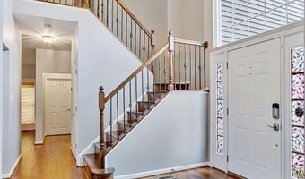 44141 MERRYWOOD Ct, Ashburn, VA 20147