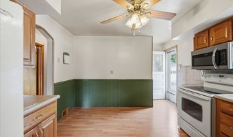 606 Golf Course Rd, Aliquippa, PA 15001