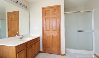 848 Timber Lake Dr, Antioch, IL 60002