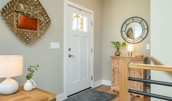 2204 SW Westwood St, Ankeny, IA 50023