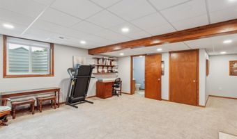 2012 Country Cove Ln, Altoona, IA 50009