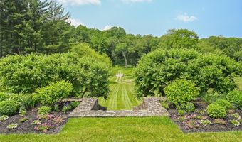 151-155 Long Ridge Rd, Danbury, CT 06810