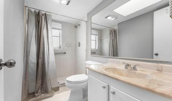 157 Atlantis Blvd 301, Atlantis, FL 33462