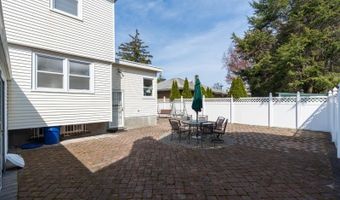 45 Beach St, Bloomfield, NJ 07003