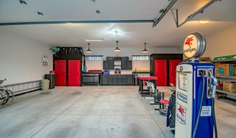 35369 S Pinnacle Pl, Black Canyon City, AZ 85324