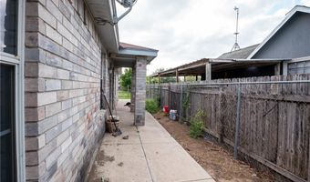 619 W Oak St, Alton, TX 78573