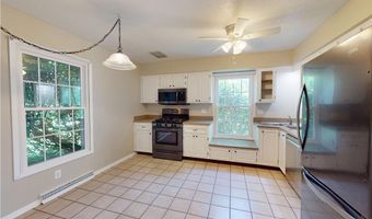 824 S Chillicothe Rd 14, Aurora, OH 44202