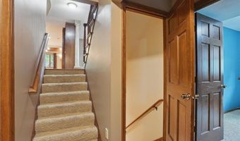 8681 144th Street Ct, Apple Valley, MN 55124