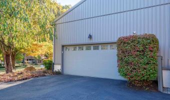 6 BLUEBERRY Ct, Hockessin, DE 19707