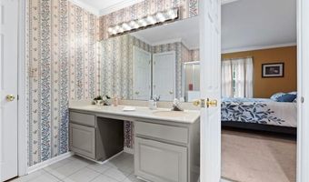 211 Hidden Creek Dr, Advance, NC 27006