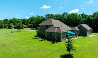 1200 Rounds Rd, Batesville, AR 72501