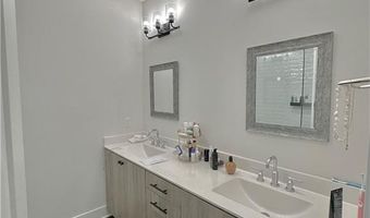 192 Chestnut Cir, Atlanta, GA 30342