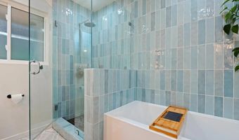 9835 Edgelake Dr, La Mesa, CA 91941