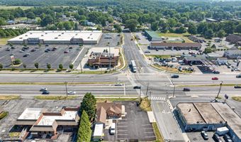 484 N DUPONT Hwy, Dover, DE 19901