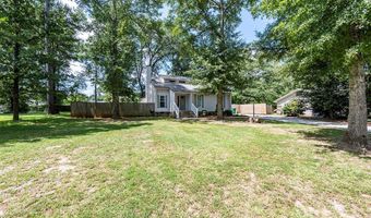 104 Querecho Ln, Albany, GA 31707