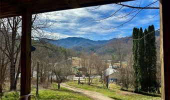 38 Buchanan Hill Rd, Bakersville, NC 28705
