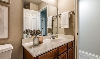 2006 W Greenleaf Ct, Bartlesville, OK 74006