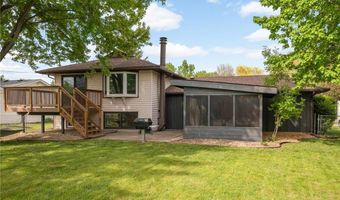 840 Cortland Dr, Apple Valley, MN 55124