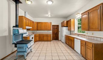 273 FAWN Ln, Azalea, OR 97410