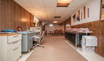 1774 Laurie Dr, Austintown, OH 44511